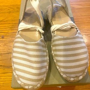 Brand New Lexi and Abbey espadrille